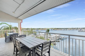 St Croix - Downtown 4x4 Waterfront Penthouse Pool Dock Pet